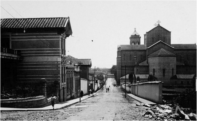 Carrera Ecuador con Calle Cuba