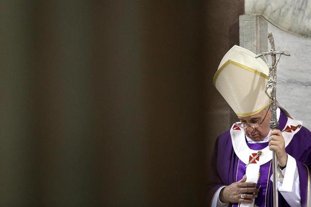 Papa pide al G-8 que se evite el ataque a Siria