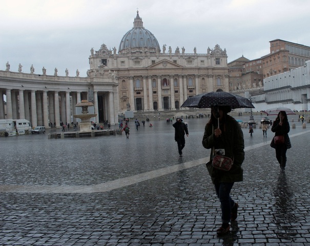 Comienza histórico cónclave
