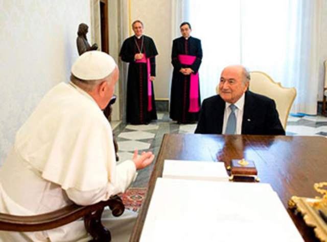 Se reúne con Joseph Blatter y hablan de fútbol