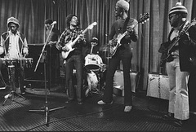 El nacimiento de Tuff Gong