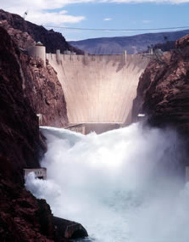 Boulder Dam (Hoover Dam) Built
