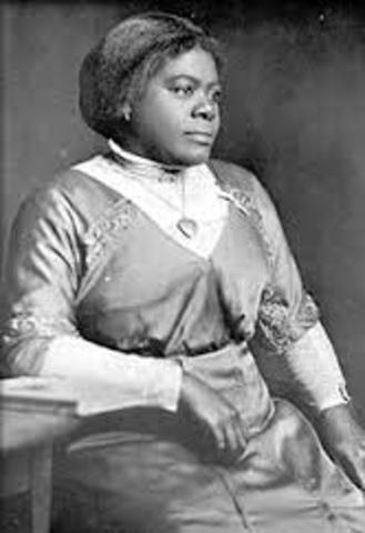 Mary Bethune made head of the division of negro affaris and the national youth administration