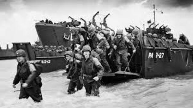 Jackson enlists in the Army