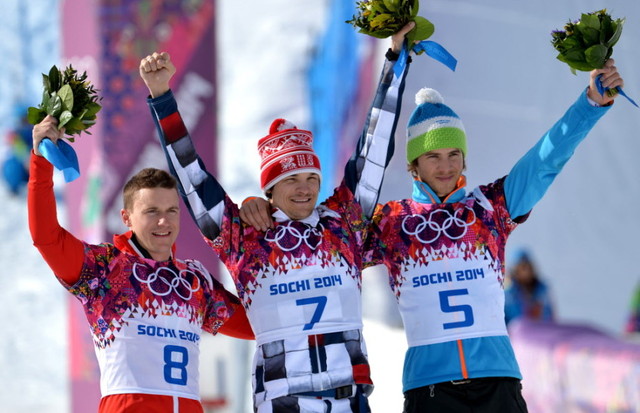 La Russie a terminé le olympique avec trente-trois médailles (treize médailles d'or, onze médailles d'argent et neuf médailles de bronze). | Le 23 février 2014