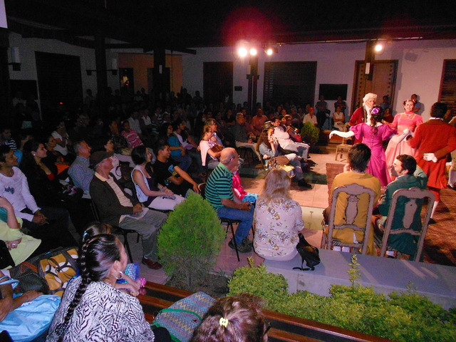 Funcion LA BODA DE LAS VARGAS, Casa del Libro