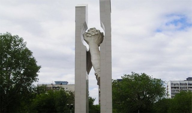 Памятник погибшим войнам-интернационалистам