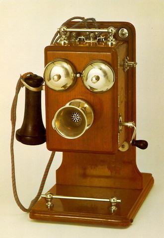 Enseñanza por telefono para alumnos con discapacidad