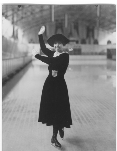 American Theresa Weld did a 'salchow' jump during competition