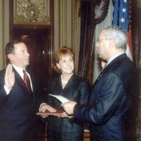Powell is Sworn in as Secretary of State of USA