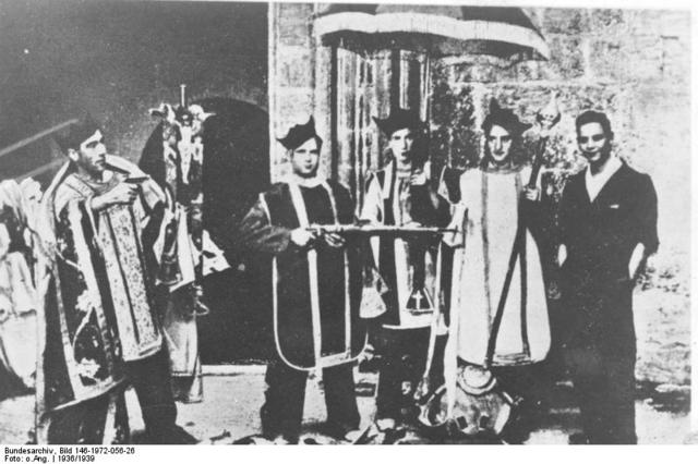 Entierro católico de Vicente Eguía Sagardoy