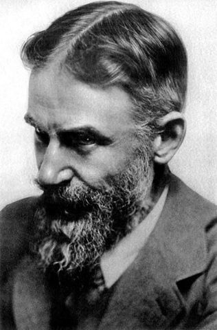 George Bernard Shaw - Irlandia, „za twórczość naznaczoną idealizmem i humanizmem, za przenikliwą satyrę, która często łączy się z wyjątkowym pięknem poetyckim”