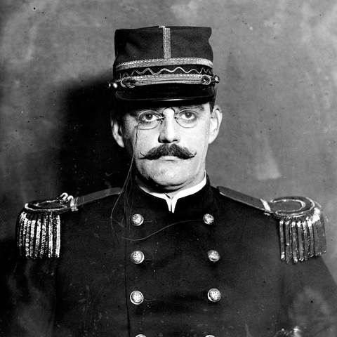 Dreyfus enrolls in Military College
