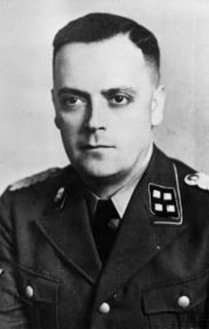 Rudolf Höss returns to Auschwitz