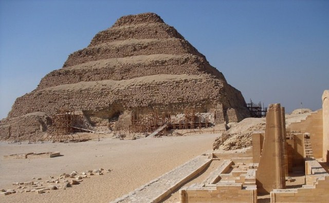 Construcción de Menfis