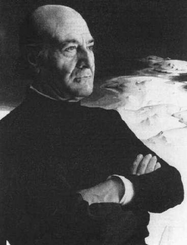 Odyseas Elitis - Grecja, za „twórczość poetycką, która w nurcie greckiej tradycji z odczuwalną siłą i intelektualną precyzją maluje walkę człowieka o wolność i niezależność”