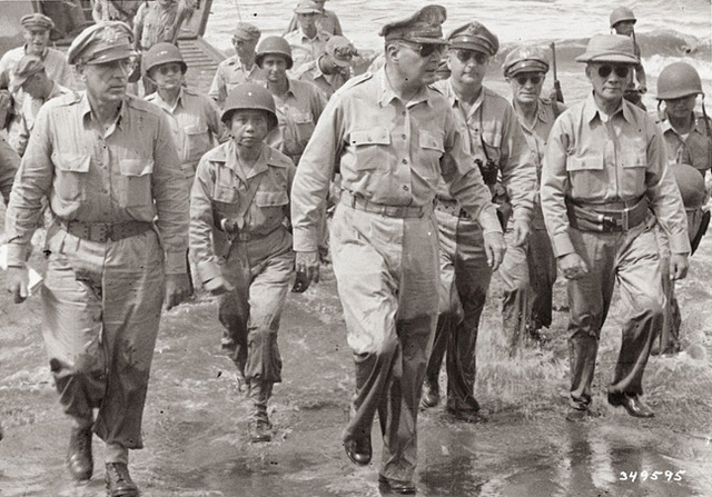 macarthur return to philippines