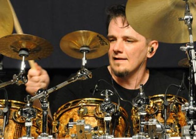 Empezé a tocar batería