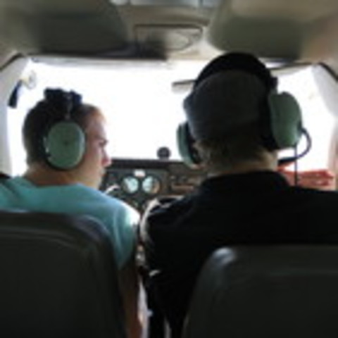 La primera vez que manejer un avion.