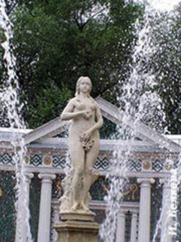 Фонтан "Адам" и "Ева"