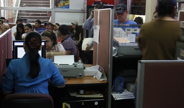 Salen a a luz más "borrones"