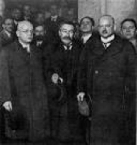 The Locarno Pacts are Signed The