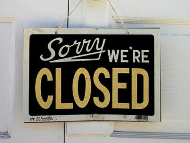 Napster Shuts Down Entire Network To Comply With Injunction