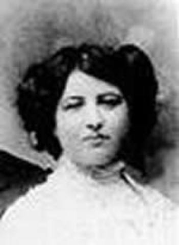 JIMENA FERNÁNDEZ DE LA VEGA