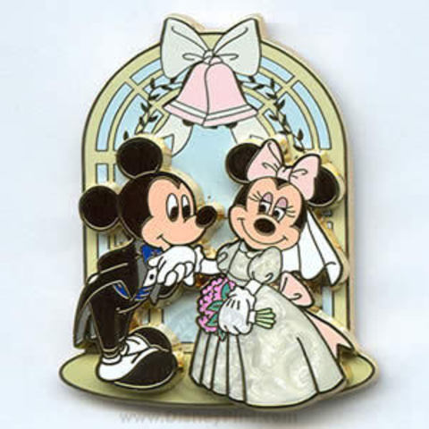 Walt marries Lillian.