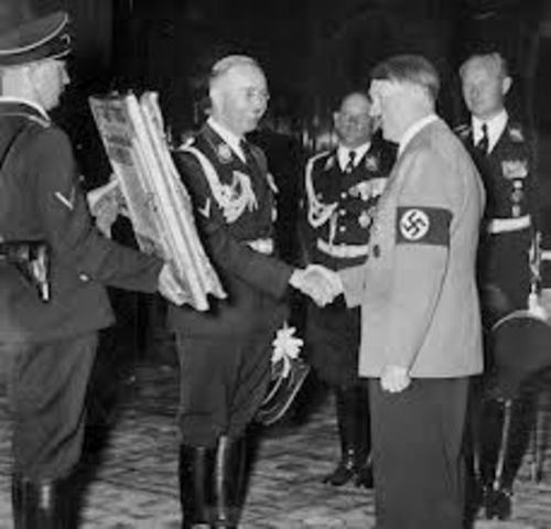 Germany Signs A Nonaggression Pact With The Soviet Union