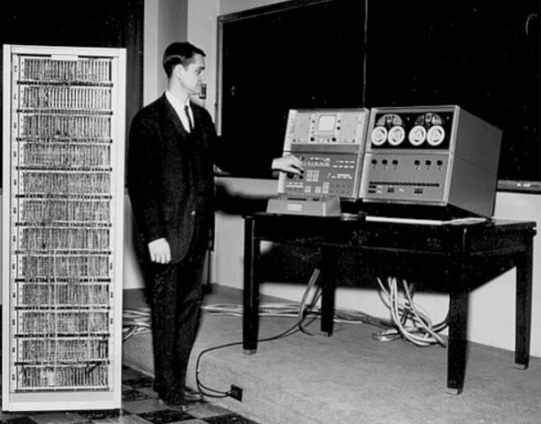 LINC computers offered the first real labratory