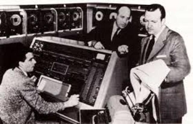 Univac predicts winner of 1952 election