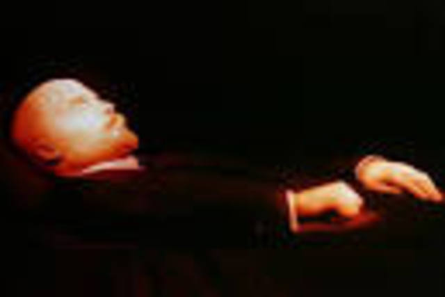 Vladimir Lenin Dies