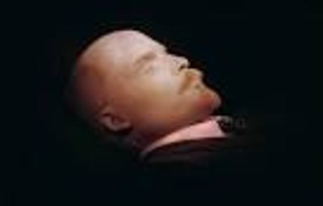 Vladimir Lenin Dies
