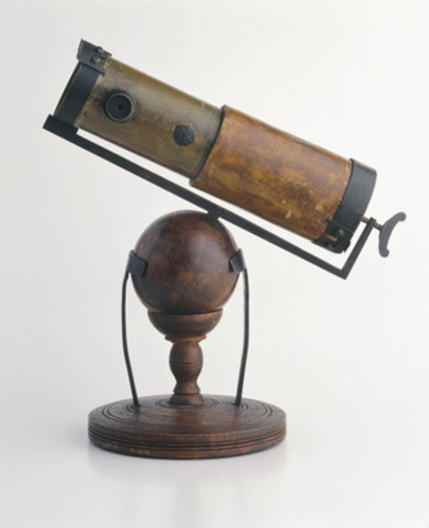 The First Reflecting Telescope