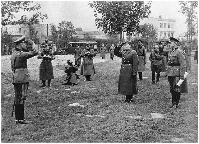 1940 Germany invades France and forces it to surrender