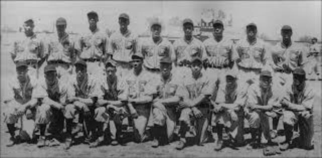 1945 joined kansas ciry monarchs