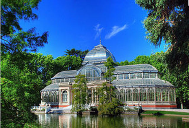 Estilo Arquitectura en hierro. Palacio de cristal del Retiro de Velázquez Bosco. 1887
