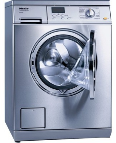 Machine à laver de nos jours