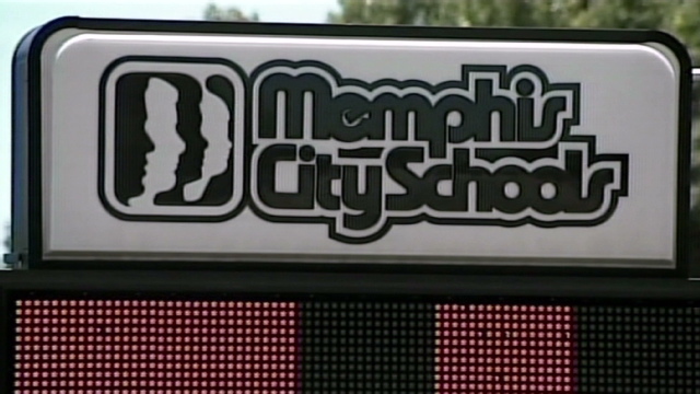 ESCUELAS PIONERAS EN LA EDUCACION A DISTANCIA