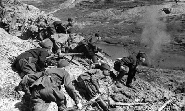 Duitsland valt de Sovjet-Unie binnen