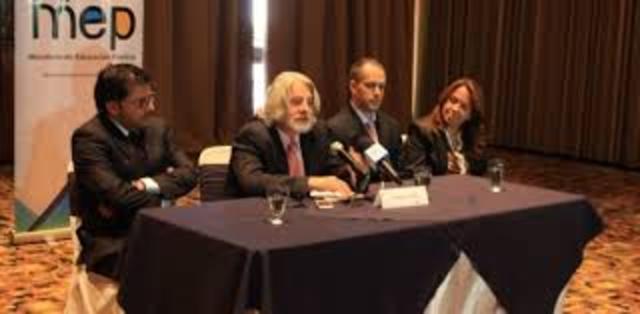 Primer nombramiento en el MEP en el departamento de Orientación.