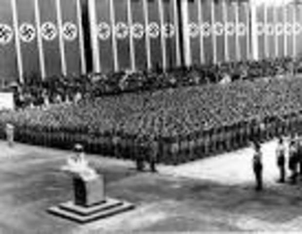 Nazis invade Krakow, Poland