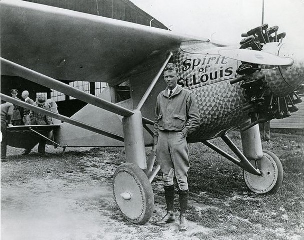 Charles Lindberghs solo flight across the atlantic