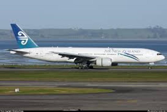 New Zealand Boeing 747-200: 105 passengers