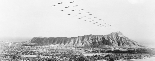 JAPANESE BOMB PEARL HARBOUR