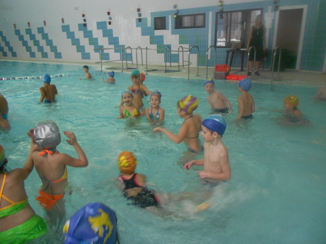 Посещение бассейна