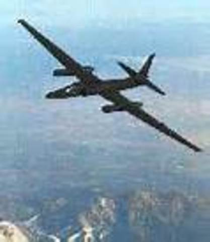 u-2 spyplane discovers missiles in cuba