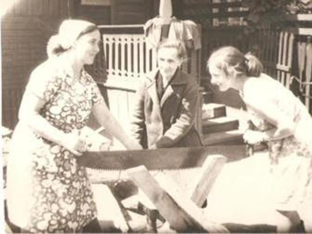 Бабушка и родная тетя Нины Николаевны