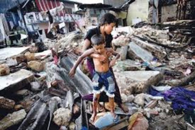 Tsunami hits Sri Lanka